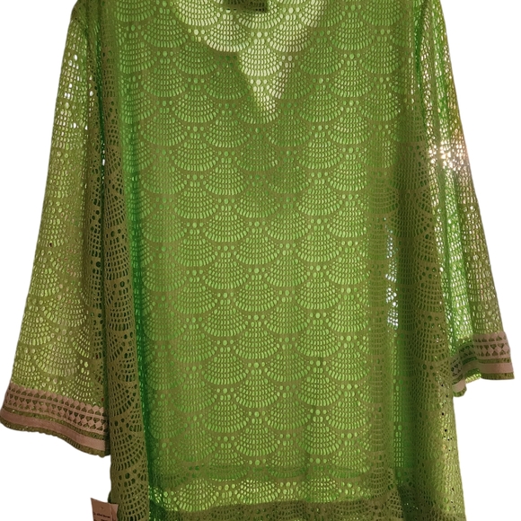 Top - Picture 4 of 4